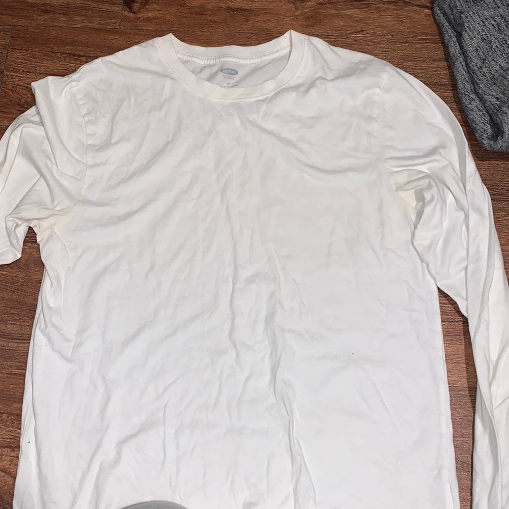 Men’s white old navy long sleeve